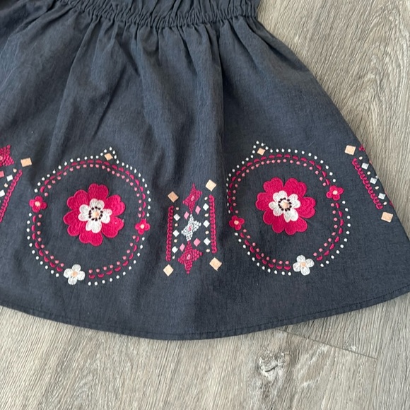 NWT Gymboree Girls Sleeveless Cotton Dress with Embroidered Flowers Size 6 - Picture 3 of 10